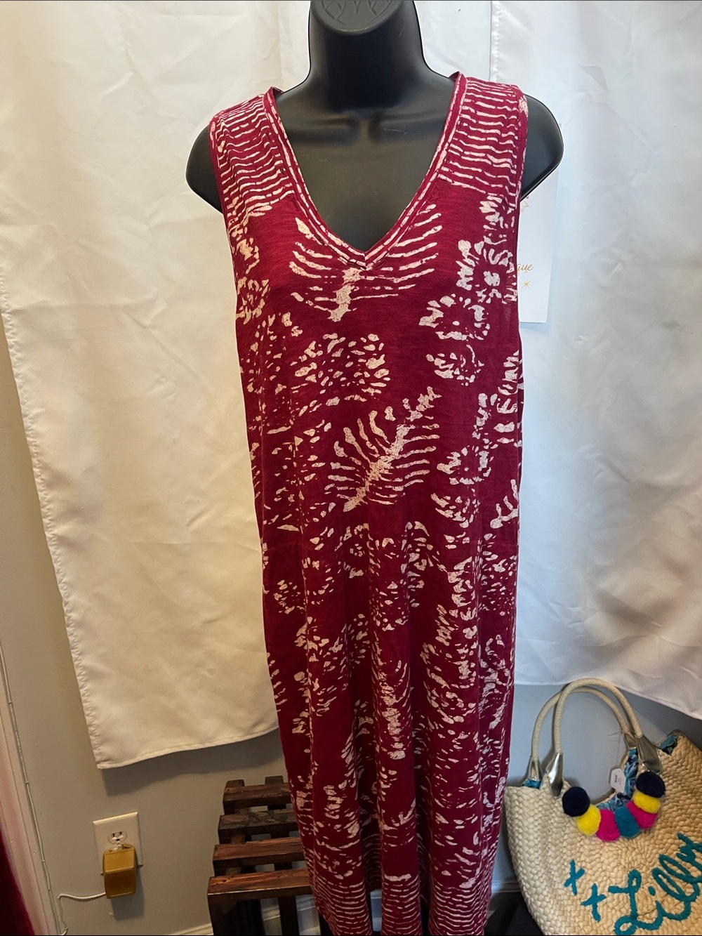 Lucky Brand Maroon and White V-Neck Tie-Dye Swim Cover-Up